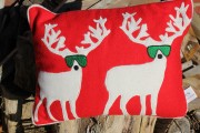 Reindeer Cushion (red)class=